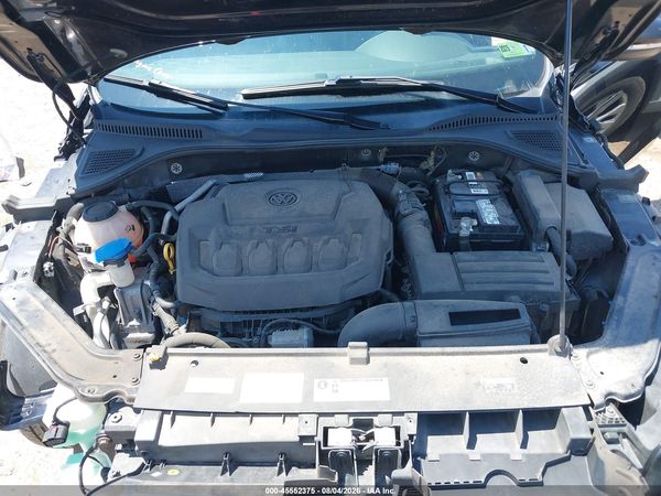 2020 VOLKSWAGEN PASSAT 2.0T SE — I10