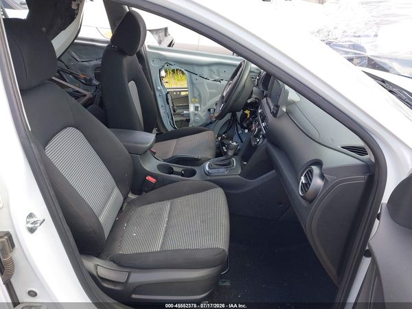 2020 HYUNDAI KONA SE