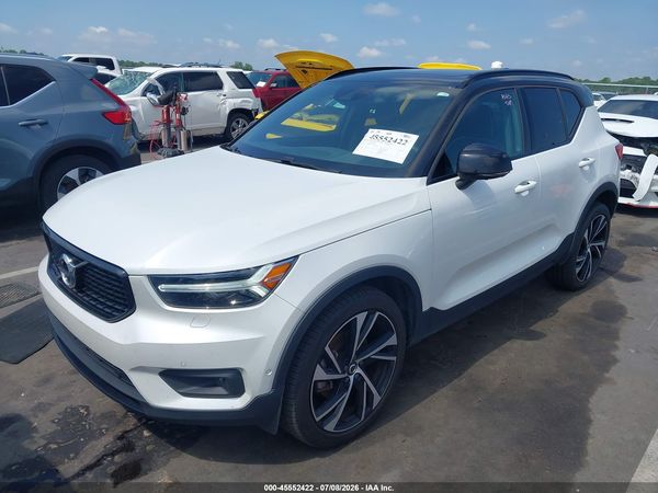 2019 VOLVO XC40 T5 R-DESIGN
