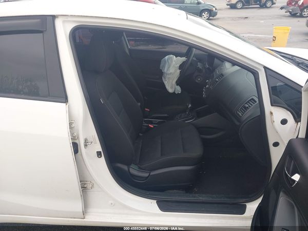 2016 KIA FORTE LX
