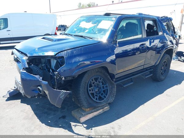2023 TOYOTA 4RUNNER — I2