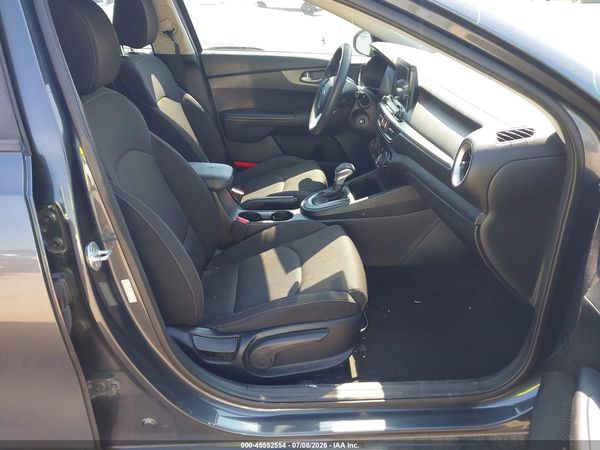 2019 KIA FORTE LXS