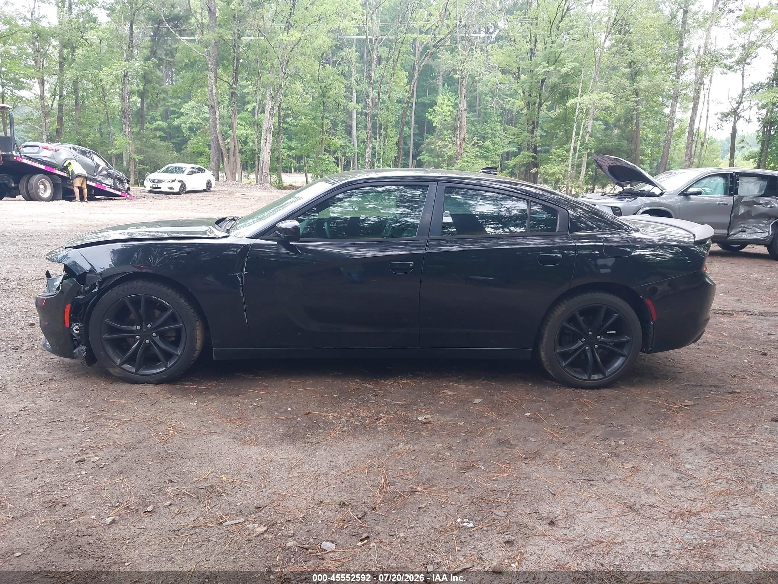 2016 DODGE CHARGER SXT