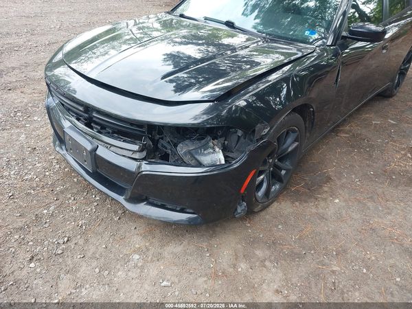 2016 DODGE CHARGER SXT