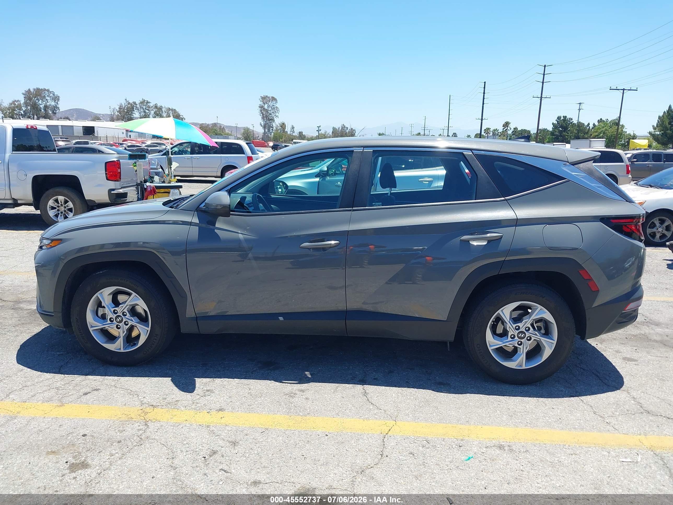 2024 HYUNDAI TUCSON SE