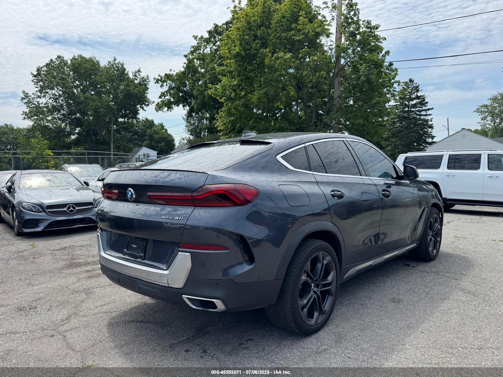 2021 BMW X6 SDRIVE40I