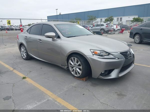 2016 LEXUS IS 200T