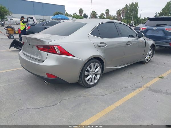 2016 LEXUS IS 200T