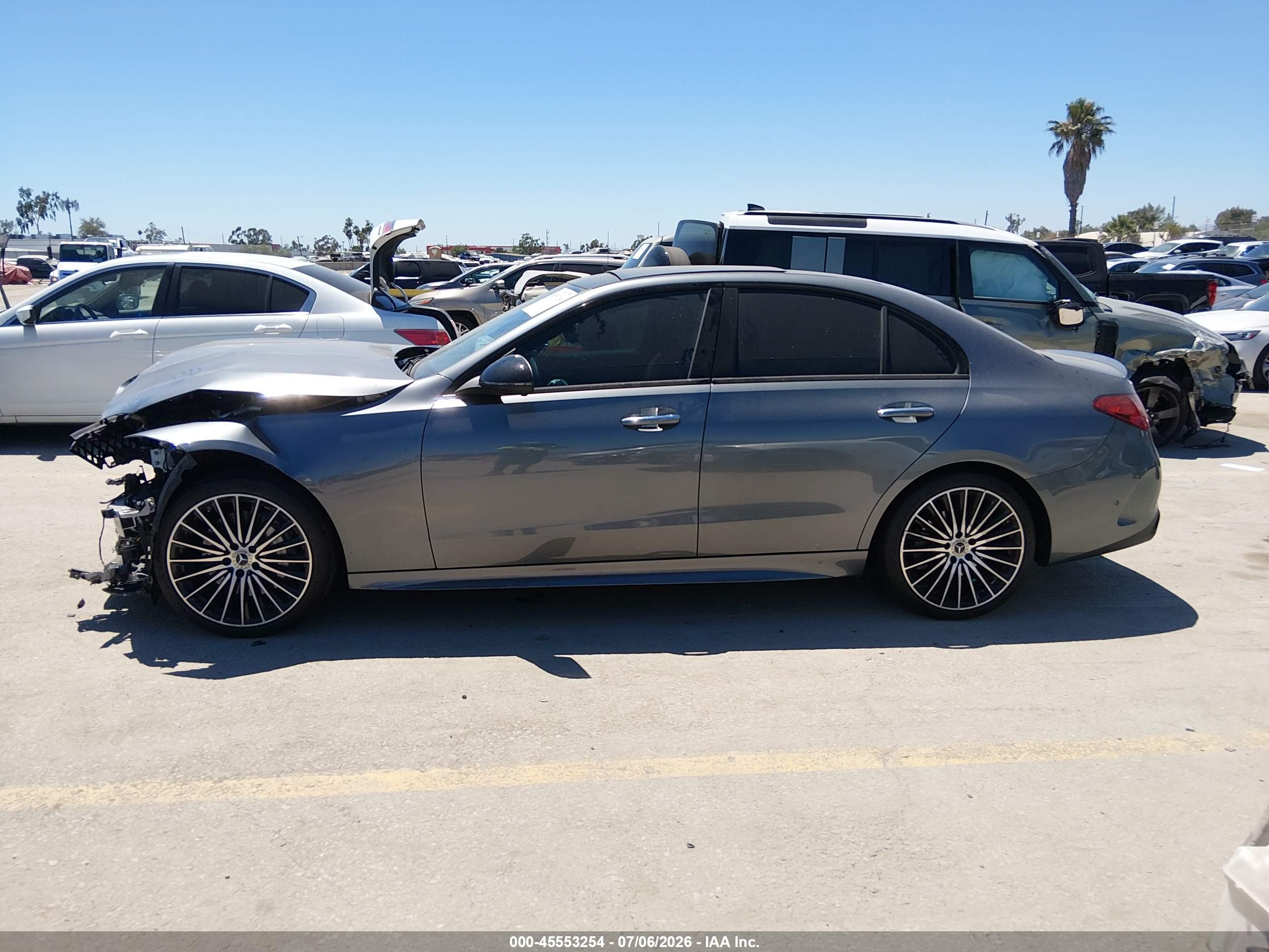 2024 MERCEDES-BENZ C 300 C300