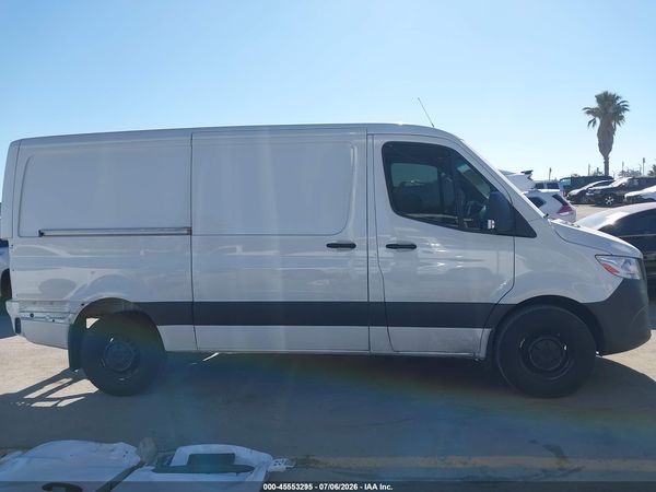 2025 MERCEDES-BENZ SPRINTER 2500