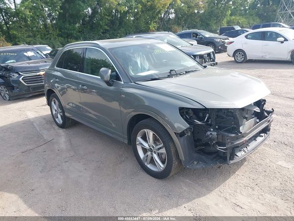 2022 AUDI Q3