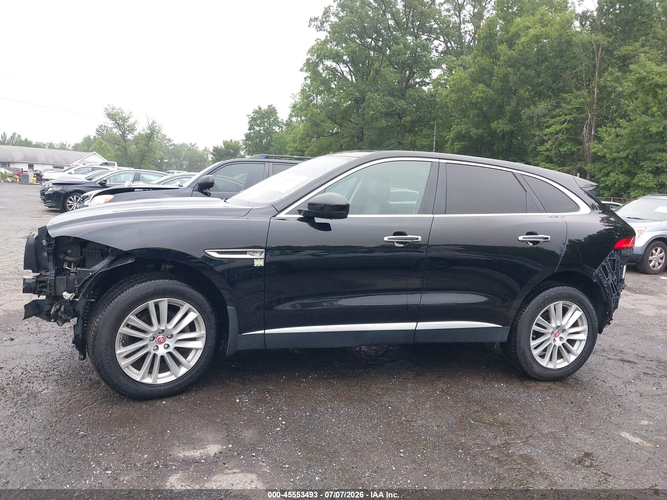 2018 JAGUAR F-PACE 25T PRESTIGE