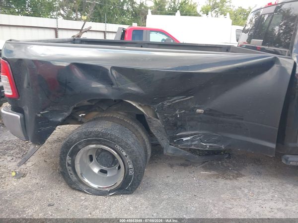 2024 RAM 3500 TRADESMAN  4X4 8' BOX