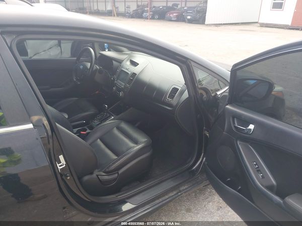 2017 KIA FORTE EX