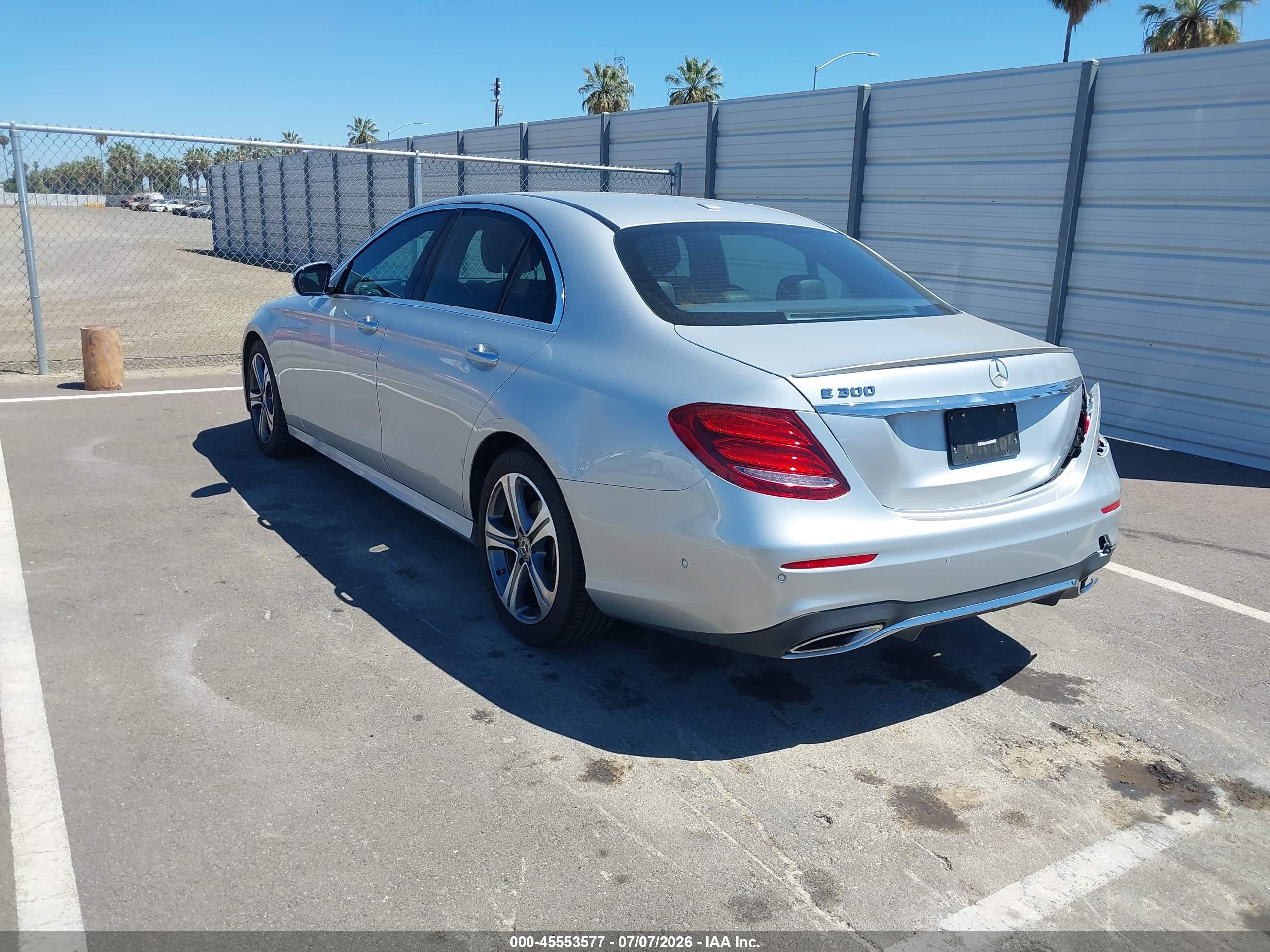 2019 MERCEDES-BENZ E 300 E300