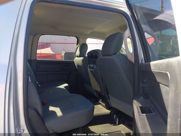 2016 RAM 1500 ST