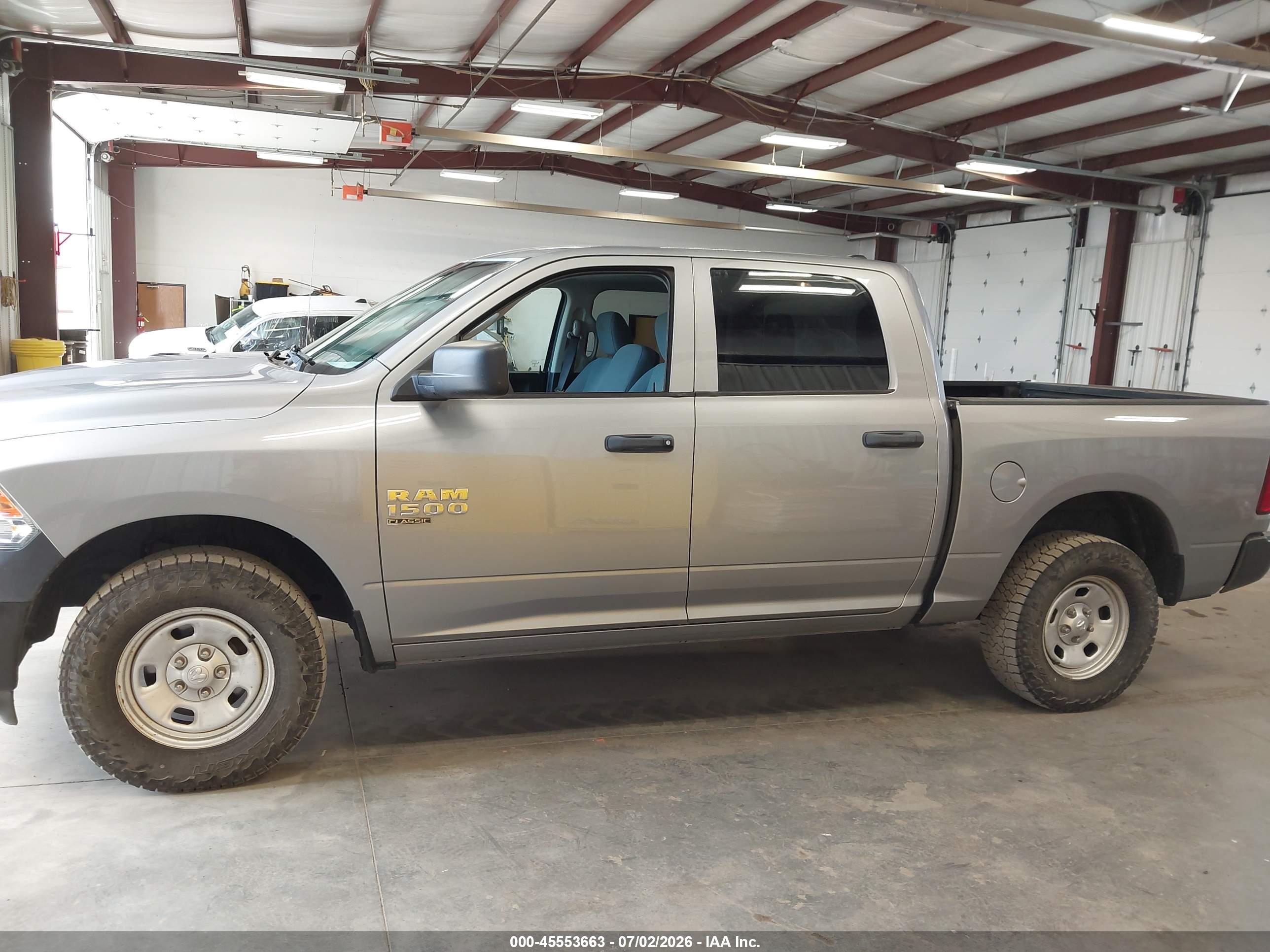 2019 RAM 1500 CLASSIC TRADESMAN  4X4 5'7 BOX