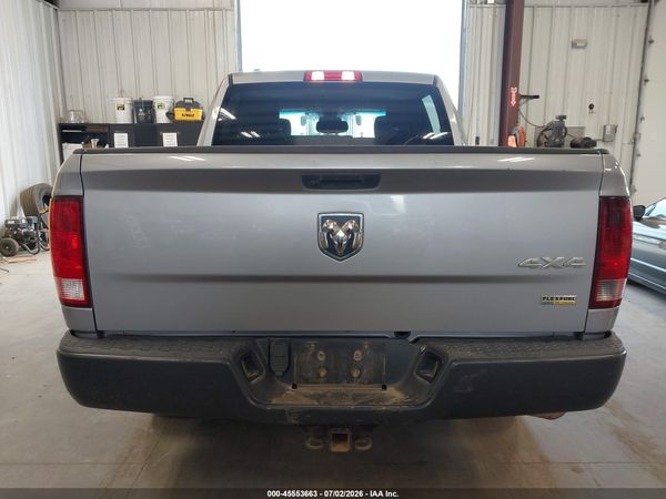 2019 RAM 1500 CLASSIC TRADESMAN  4X4 5'7 BOX