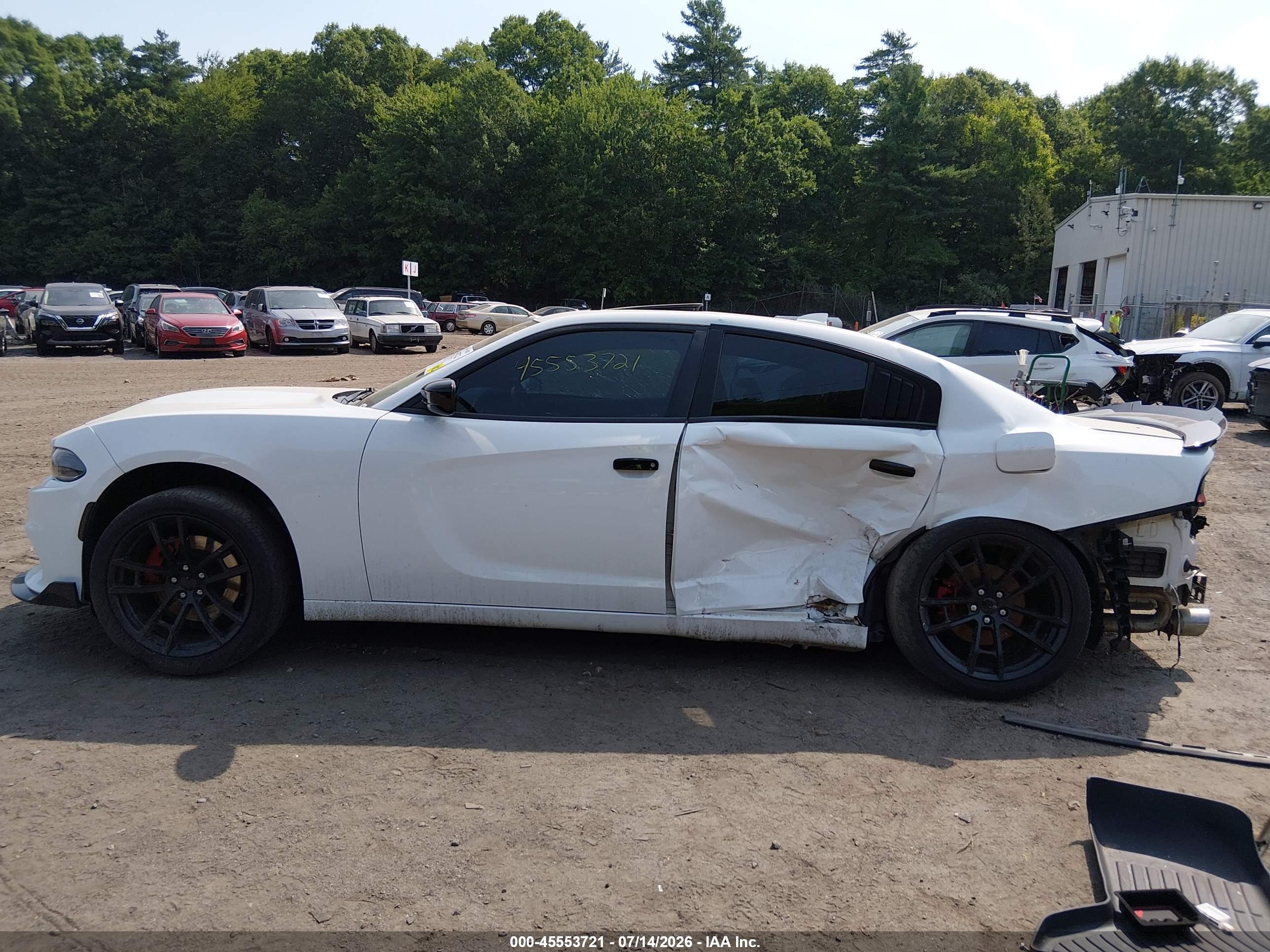 2016 DODGE CHARGER SXT