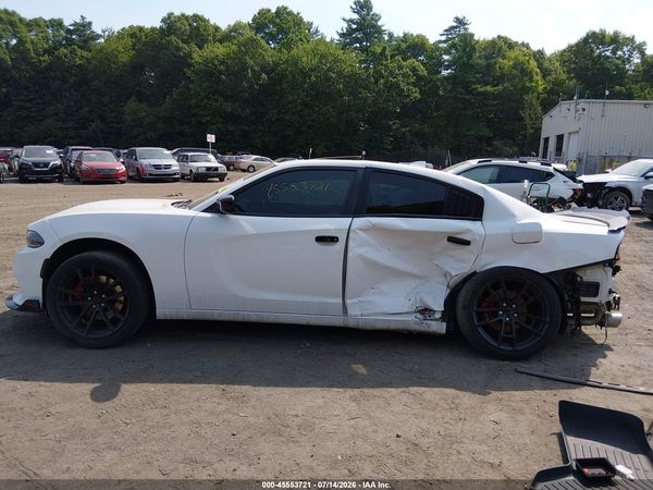 2016 DODGE CHARGER SXT
