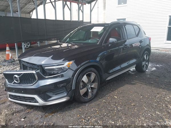 2019 VOLVO XC40 T5 MOMENTUM