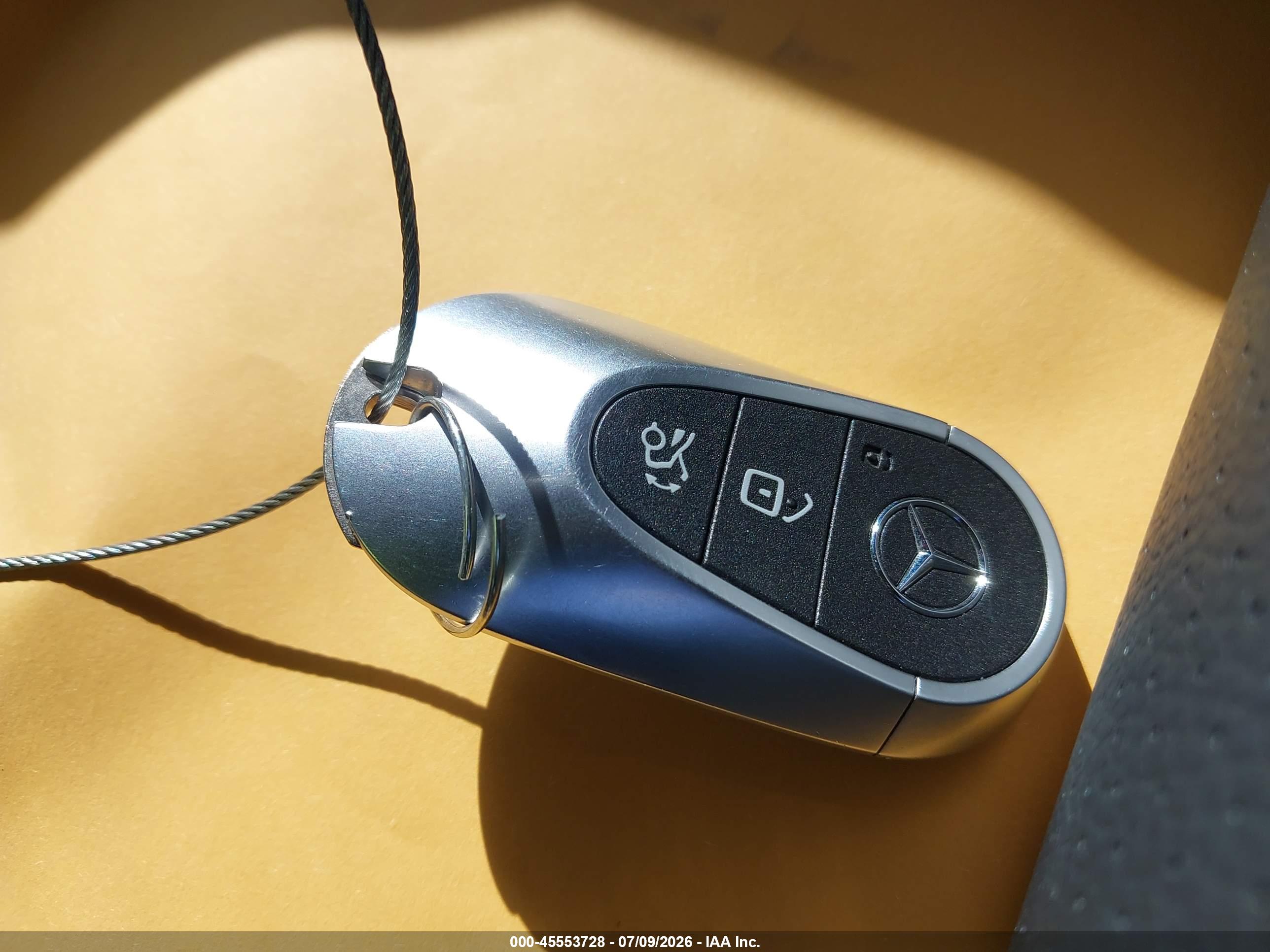 2024 MERCEDES-BENZ C 300 C300