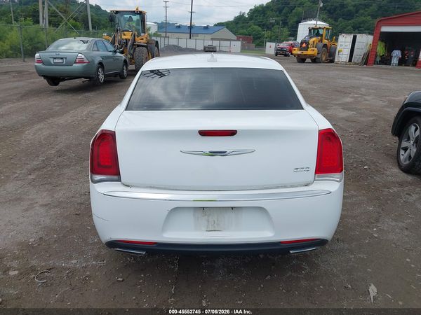2016 CHRYSLER 300 LIMITED