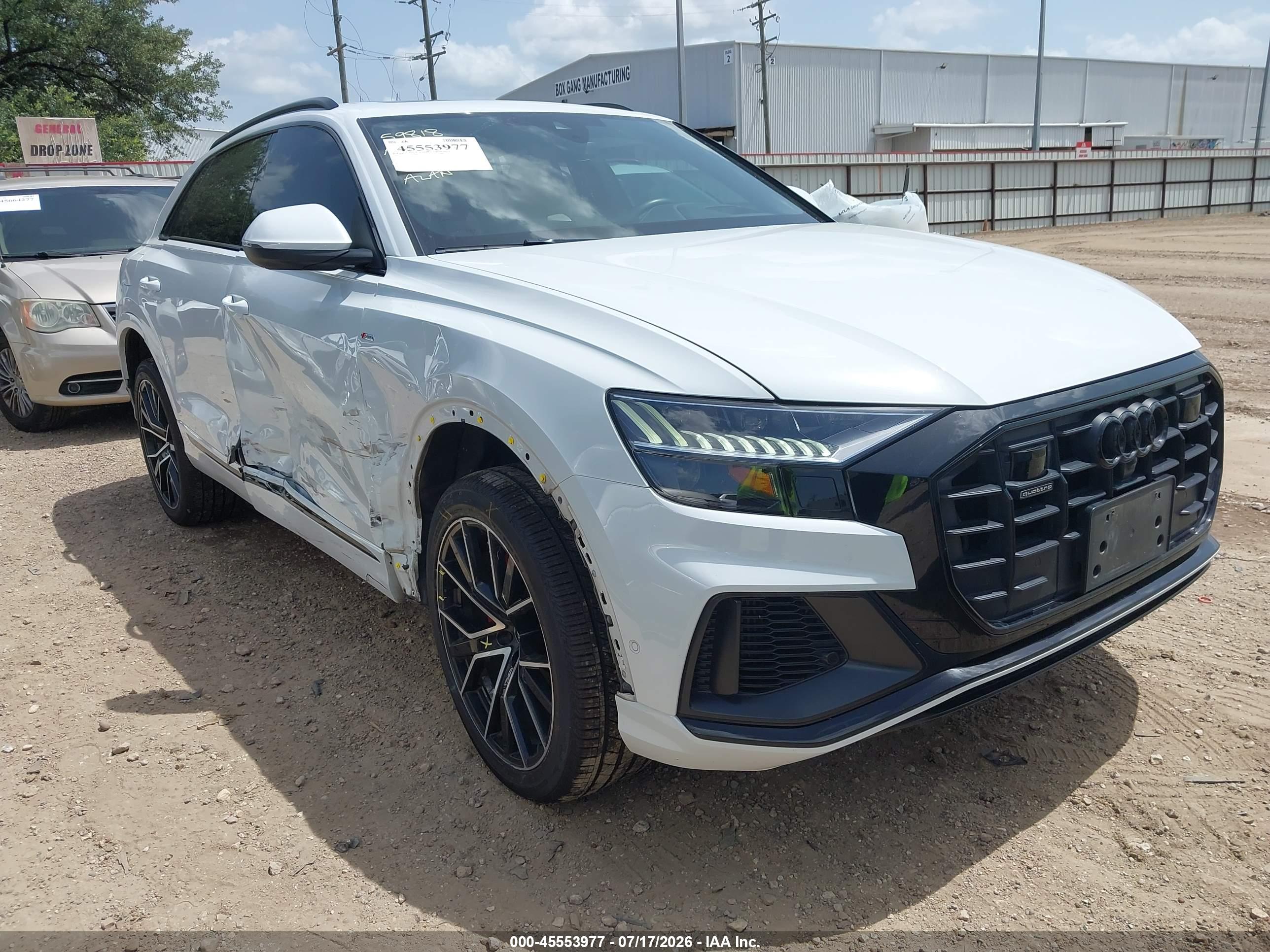 2021 AUDI Q8