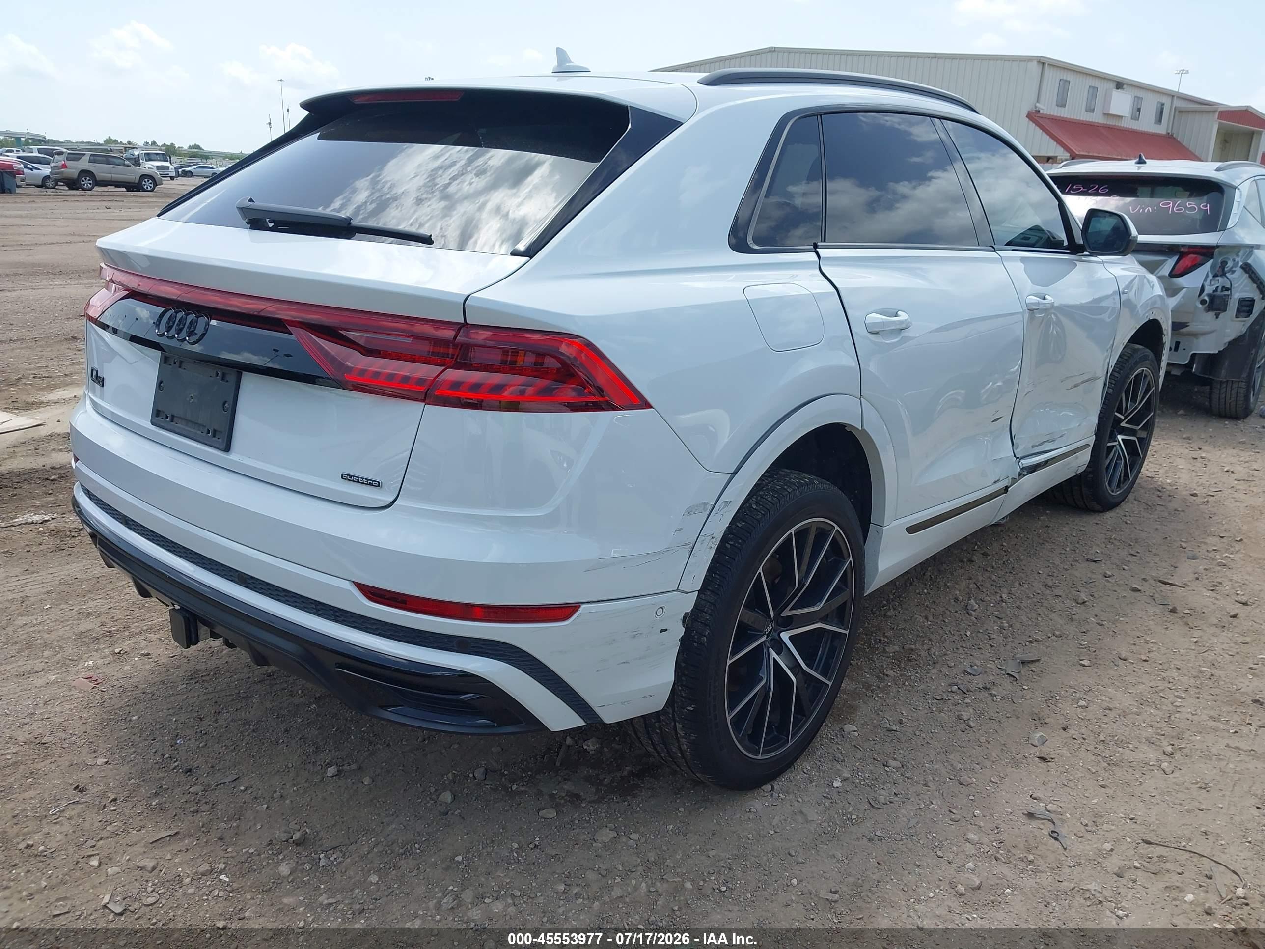 2021 AUDI Q8