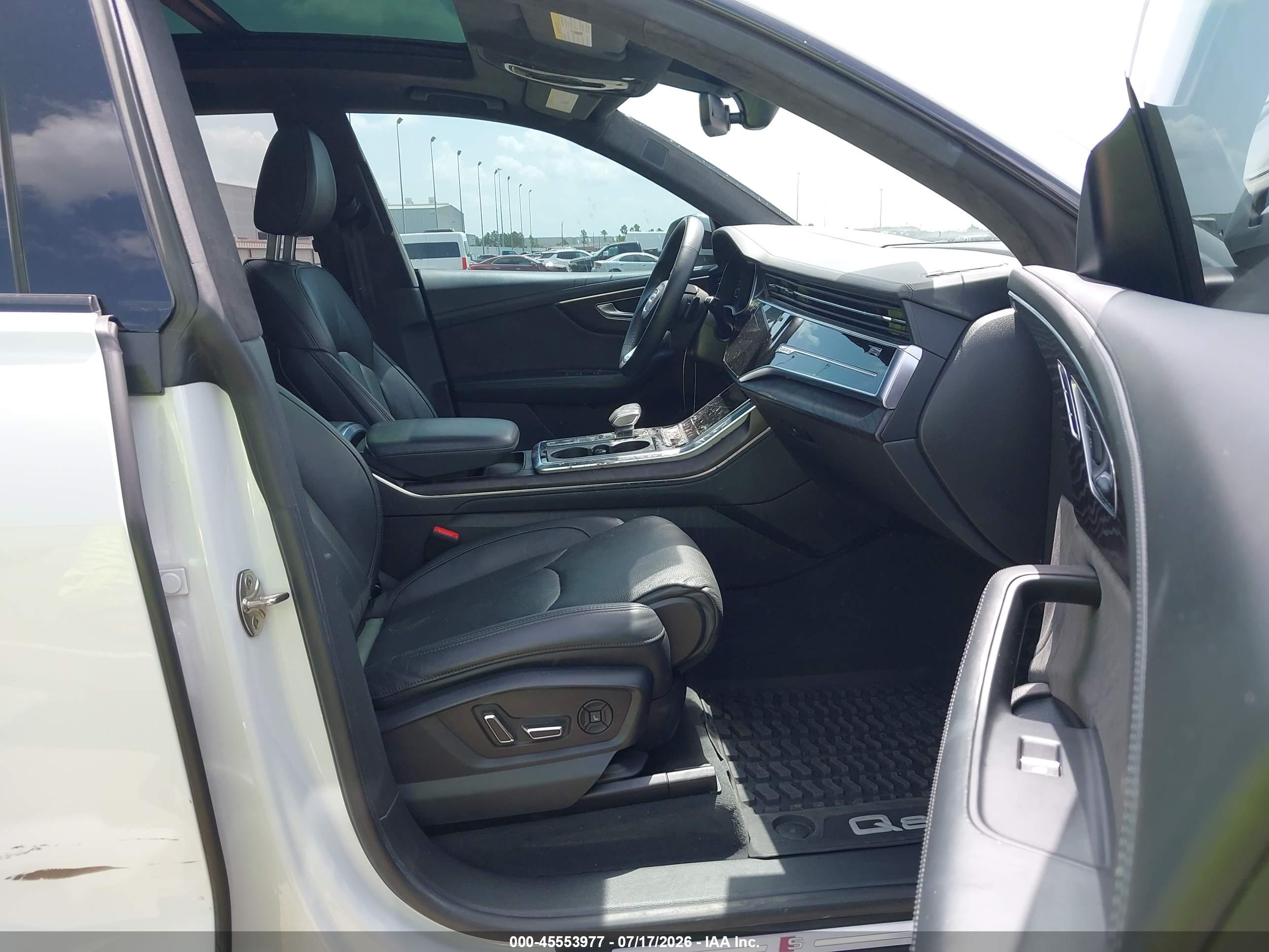 2021 AUDI Q8