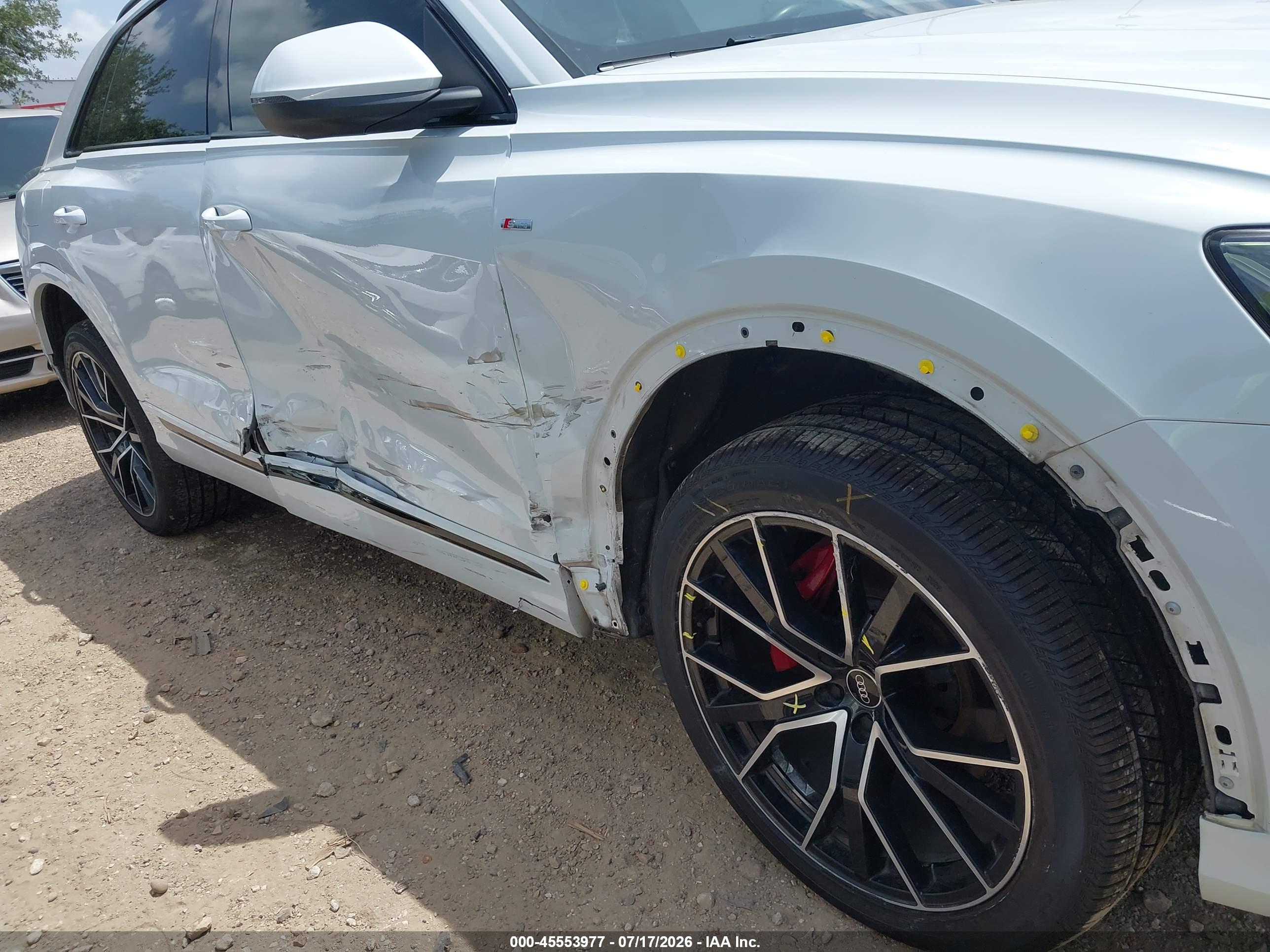 2021 AUDI Q8