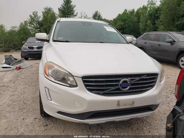 2017 VOLVO XC60 T5 INSCRIPTION