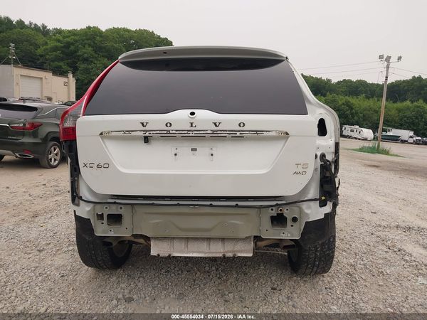 2017 VOLVO XC60 T5 INSCRIPTION