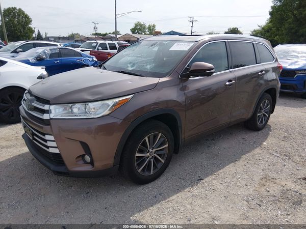 2017 TOYOTA HIGHLANDER XLE