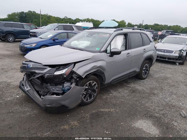 2025 SUBARU FORESTER PREMIUM