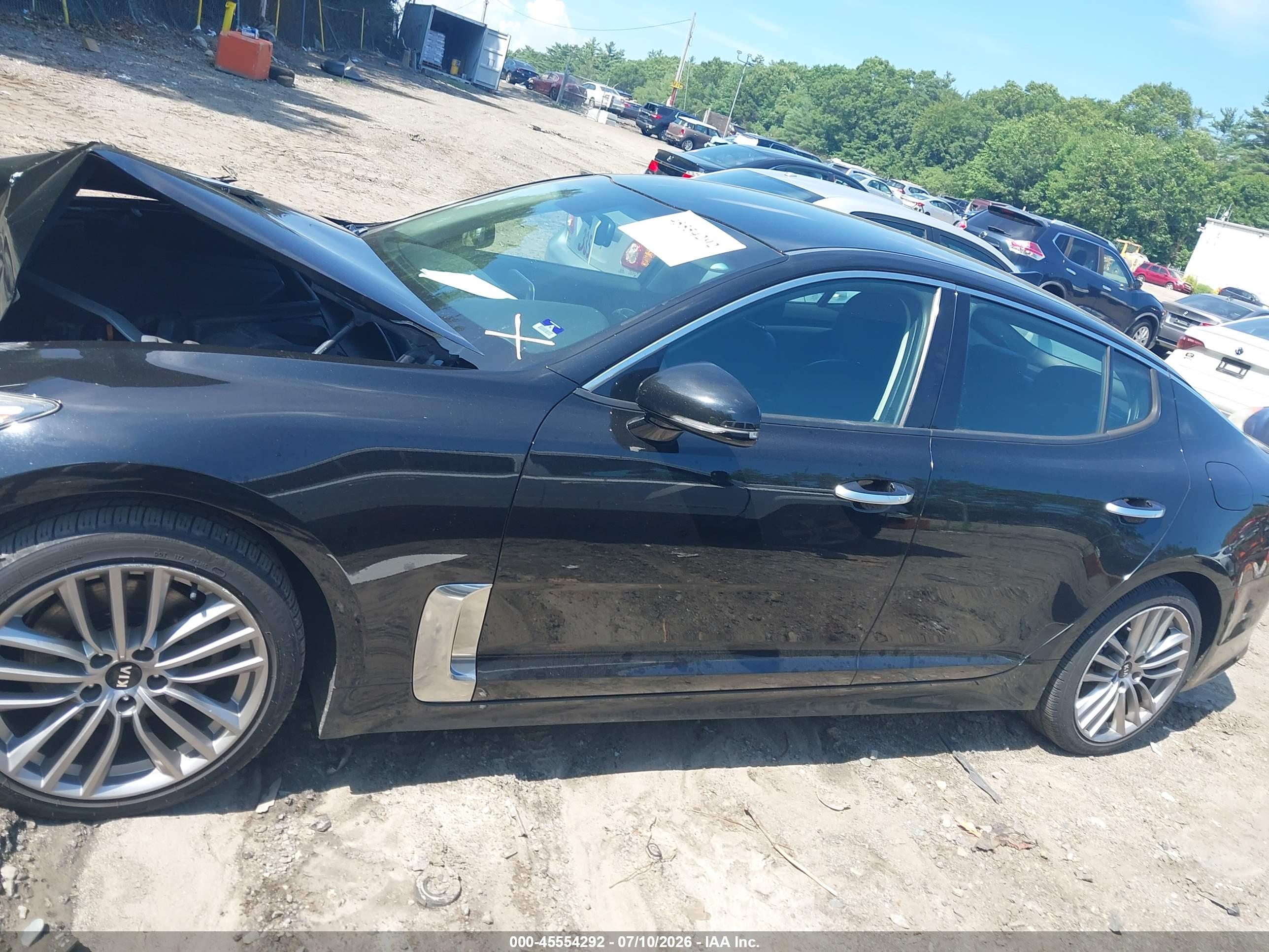 2018 KIA STINGER