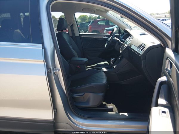 2022 VOLKSWAGEN TIGUAN 2.0T SE — I5