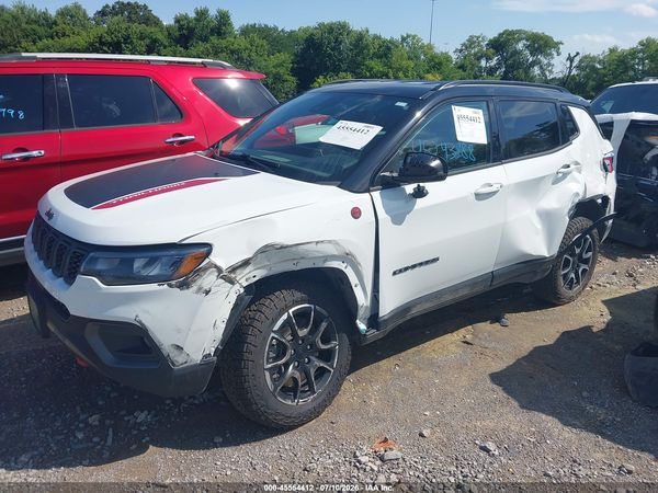 2024 JEEP COMPASS TRAILHAWK 4X4