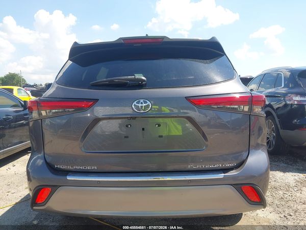 2023 TOYOTA HIGHLANDER PLATINUM