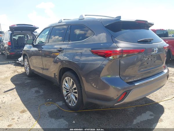 2023 TOYOTA HIGHLANDER PLATINUM