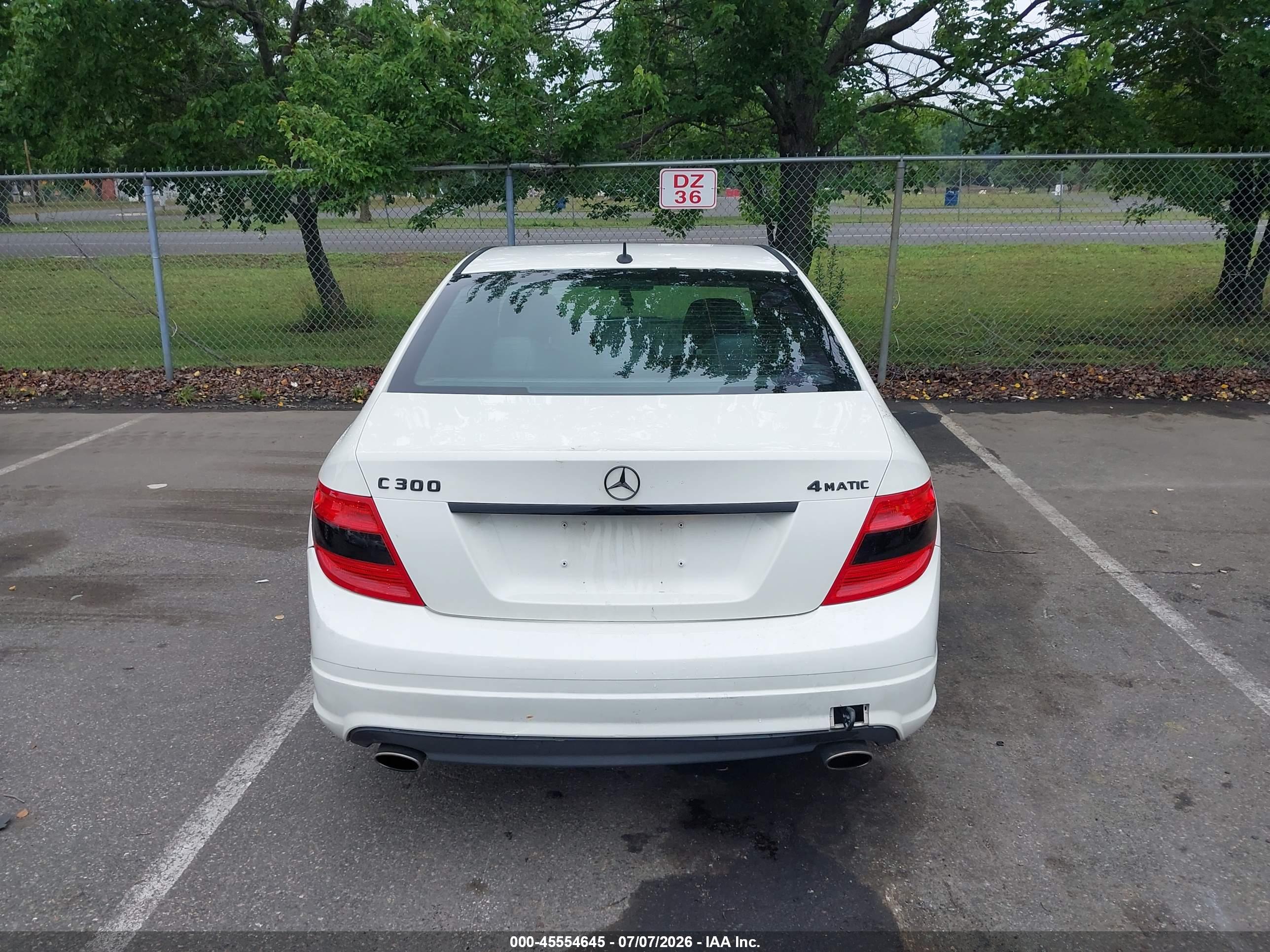 2009 MERCEDES-BENZ C 300 C300 4-MATIC
