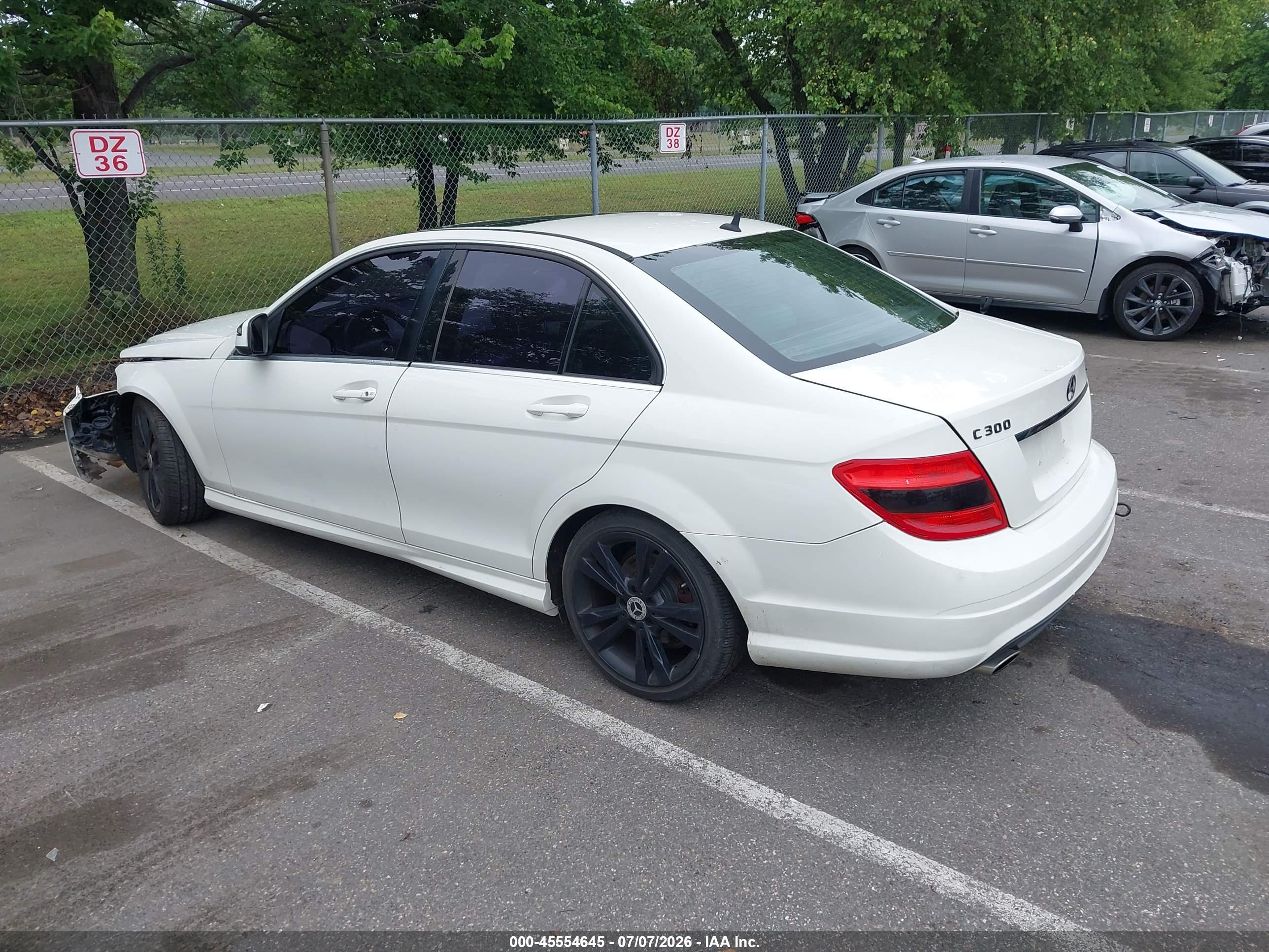 2009 MERCEDES-BENZ C 300 C300 4-MATIC