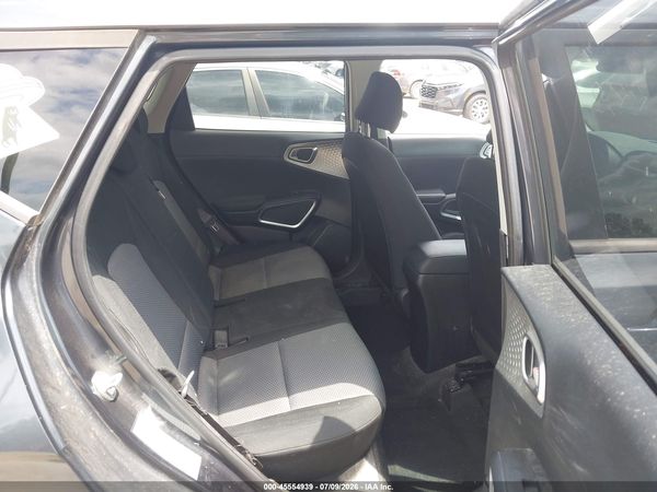 2022 KIA SOUL LX