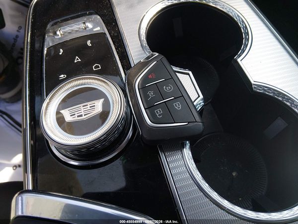 2024 CADILLAC LYRIQ TECH W/1SA