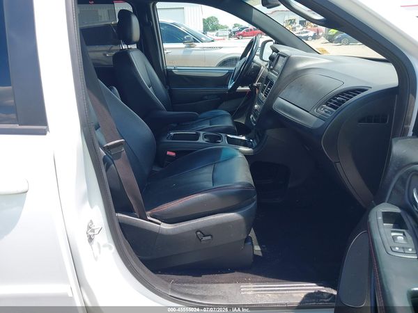 2017 DODGE GRAND CARAVAN GT — I5
