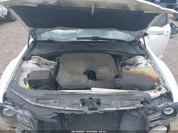 2017 CHRYSLER 300 LIMITED