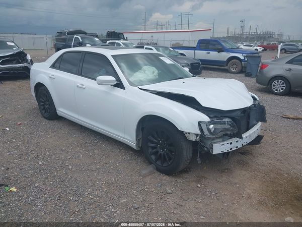2017 CHRYSLER 300 LIMITED