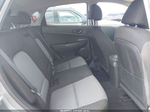 2021 HYUNDAI KONA SE