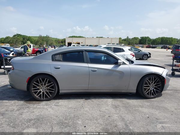2015 DODGE CHARGER SE