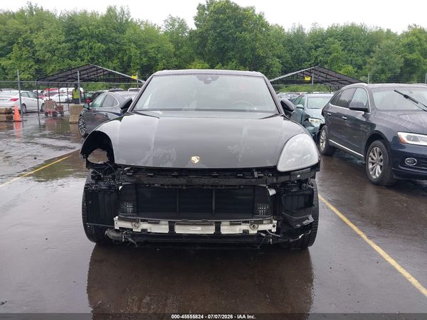 2019 PORSCHE CAYENNE